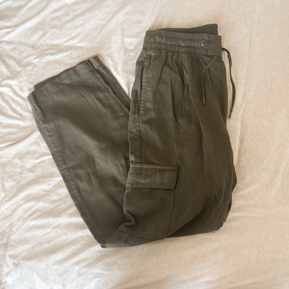 Gap Cargo Pants